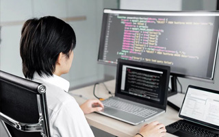 自贡 ,php声明和调用变量的符号是什么？